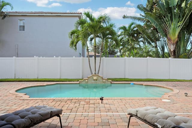 8608 PALISADES LAKE Drive, West Palm Beach FL 33411 - West Palm Beach, FL - Photo 4