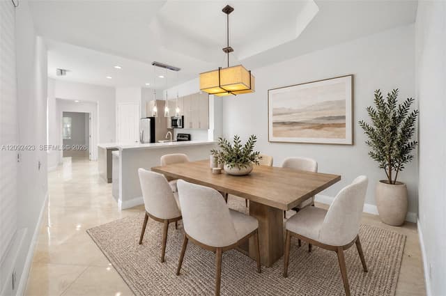 887 W Spinnaker Dr W, Hollywood FL 33019 - Hollywood, FL - Photo 3