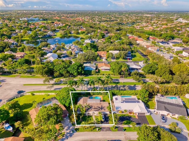20120 SW 84th Pl, Cutler Bay FL 33189 - Cutler Bay, FL - Photo 6