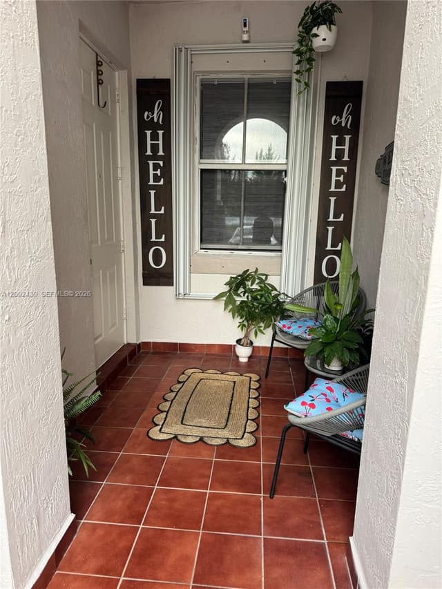 11117 NW 43rd Ln, Doral FL 33178 - Doral, FL - Photo 3