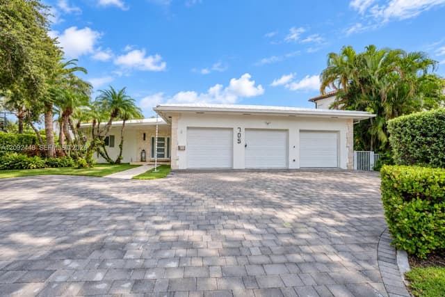 705 Bella Vista Ave, Coral Gables FL 33156 - Coral Gables, FL - Photo 3