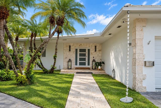 705 Bella Vista Ave, Coral Gables FL 33156 - Coral Gables, FL - Photo 4