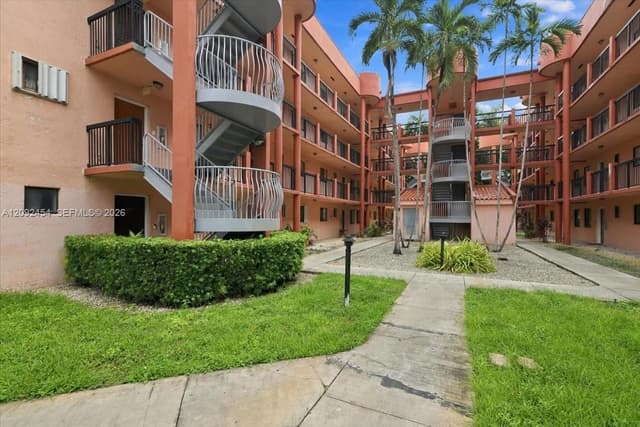 5350 W 21st Ct # 202, Hialeah FL 33016 - Hialeah, FL - Photo 6