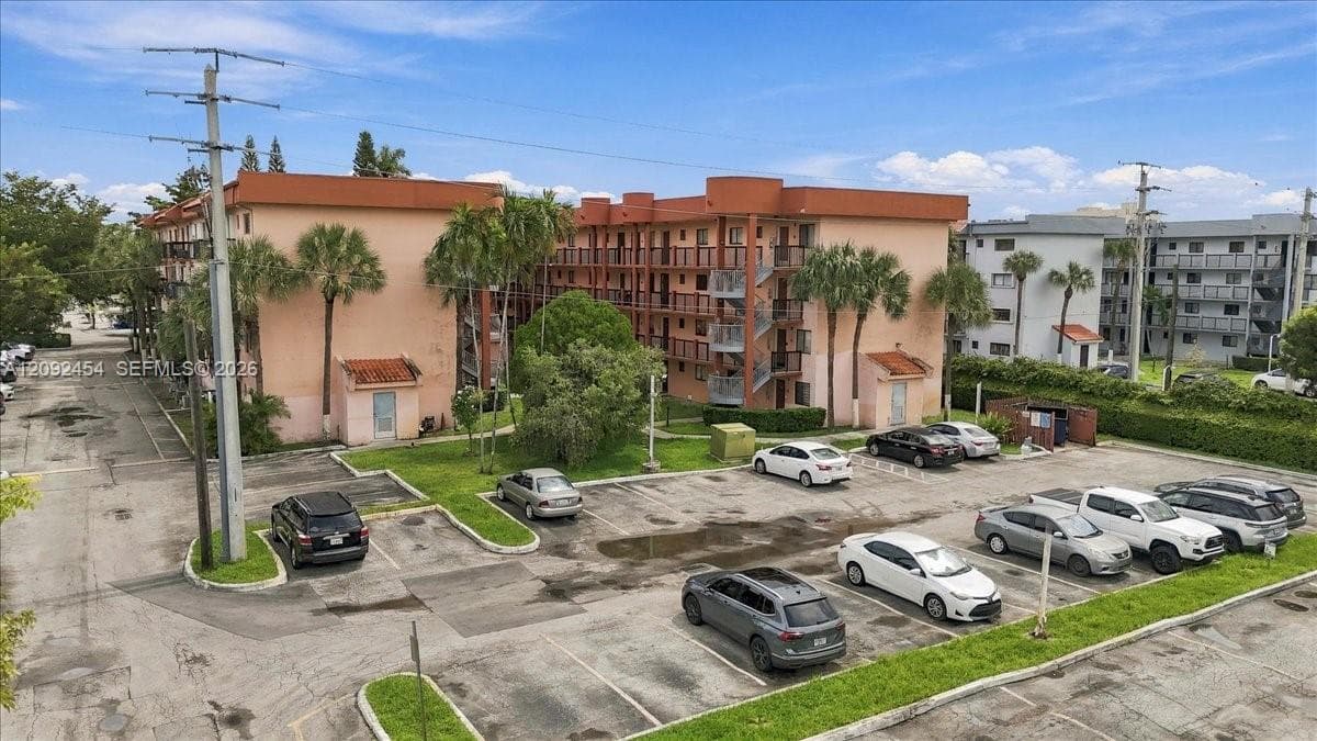 5350 W 21st Ct # 202, Hialeah FL 33016 - Hialeah, FL - Photo 1