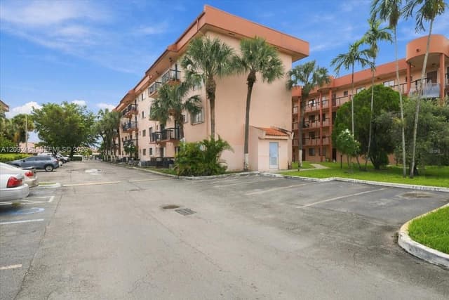 5350 W 21st Ct # 202, Hialeah FL 33016 - Hialeah, FL - Photo 4