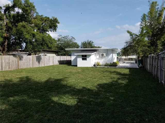 4217 SW 61st Avenue, Davie FL 33314 - Davie, FL - Photo 2