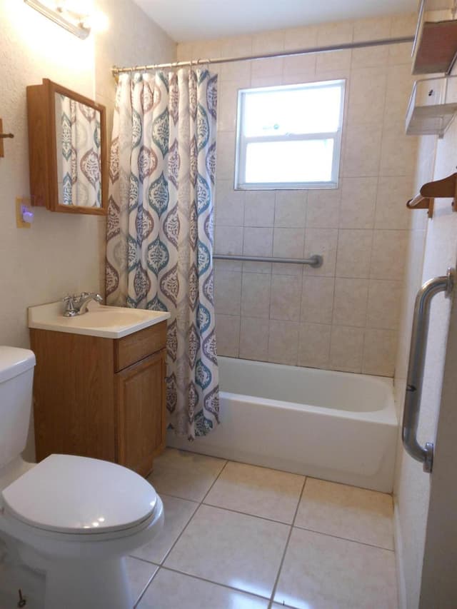 2829 SHAWNEE Road, West Palm Beach FL 33406 - West Palm Beach, FL - Photo 6