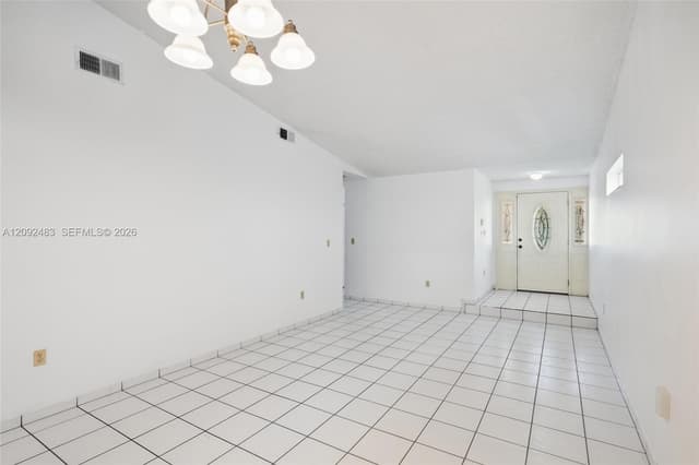12641 NW 102nd Pl, Hialeah Gardens FL 33018 - Hialeah Gardens, FL - Photo 6