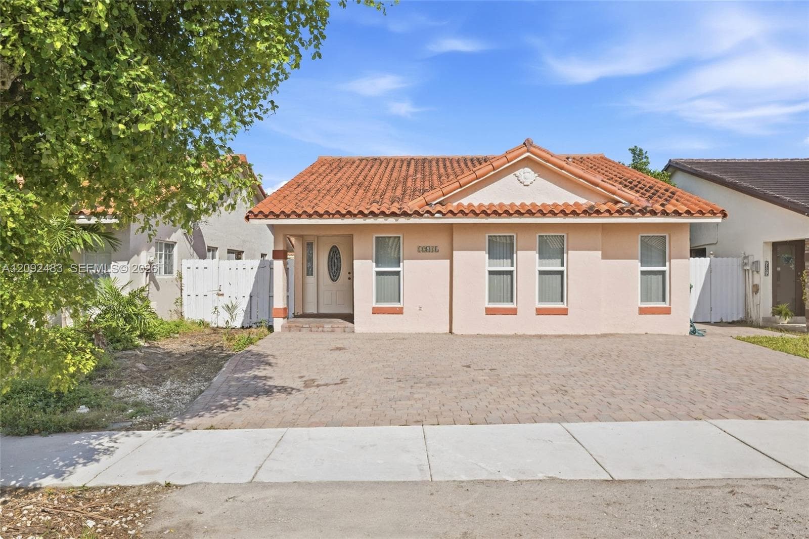 12641 NW 102nd Pl, Hialeah Gardens FL 33018 - Hialeah Gardens, FL - Photo 1