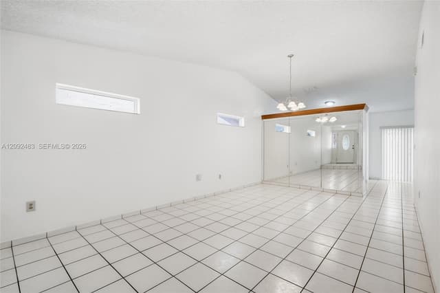 12641 NW 102nd Pl, Hialeah Gardens FL 33018 - Hialeah Gardens, FL - Photo 5