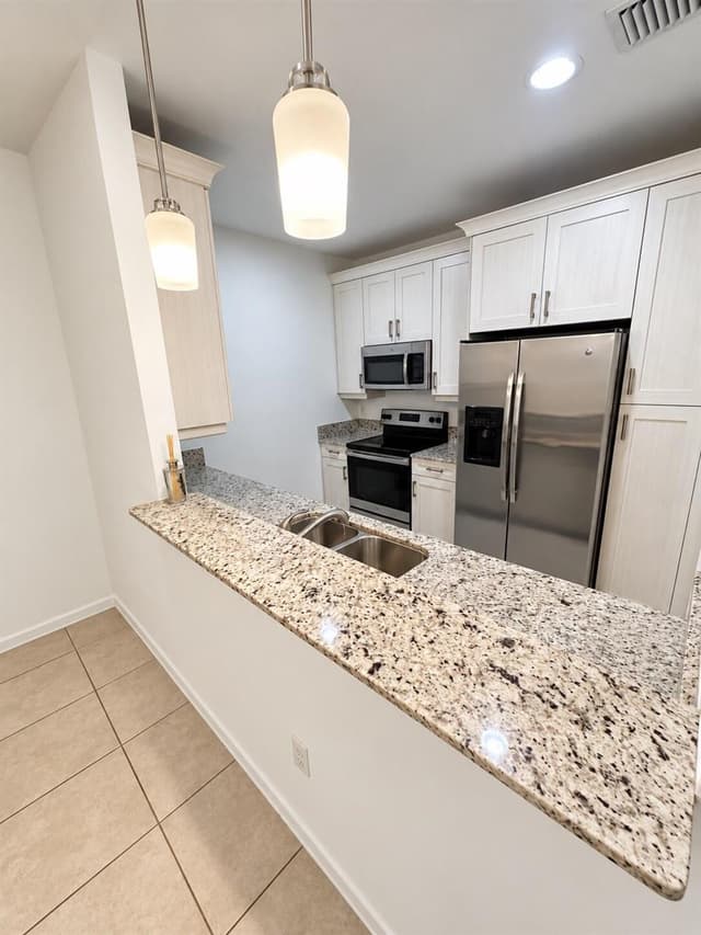 5984 MONTERRA CLUB Drive NW, Lake Worth FL 33463 - Lake Worth, FL - Photo 4