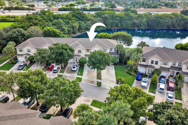 310 Spruce Street, Boynton Beach FL 33426 - Boynton Beach, FL - Photo 2