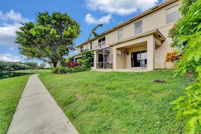 310 Spruce Street, Boynton Beach FL 33426 - Boynton Beach, FL - Photo 4