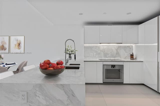 10201 Collins Ave # 1104, Bal Harbour FL 33154 - Bal Harbour, FL - Photo 6