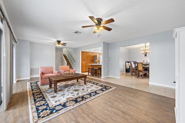 148 WEYBRIDGE Circle # C, Royal Palm Beach FL 33411 - Royal Palm Beach, FL - Photo 2