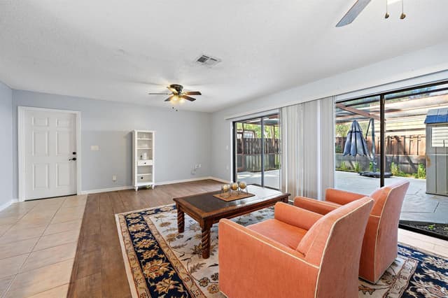 148 WEYBRIDGE Circle # C, Royal Palm Beach FL 33411 - Royal Palm Beach, FL - Photo 3