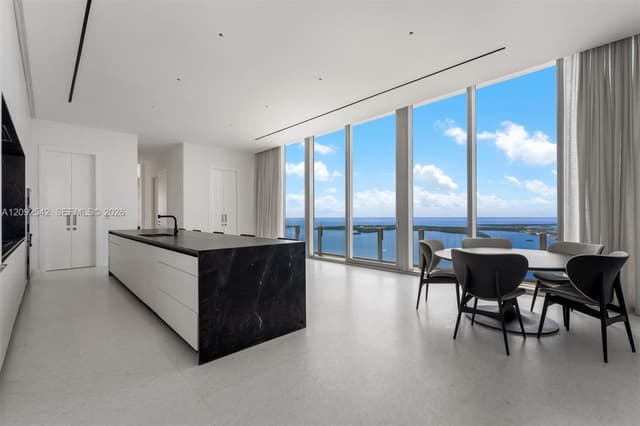 300 Biscayne Boulevard Way # 5801C, Miami FL 33131 - Miami, FL - Photo 5