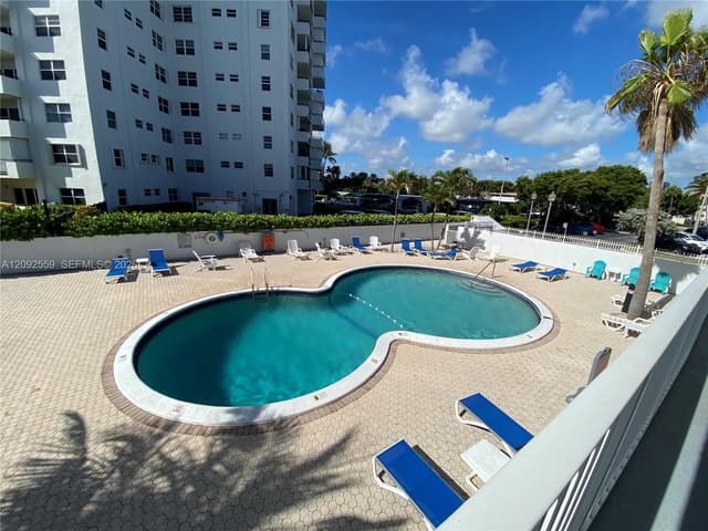 1480 S Ocean Blvd # 105, Lauderdale By The Sea FL 33062 - Lauderdale By The Sea, FL - Photo 3