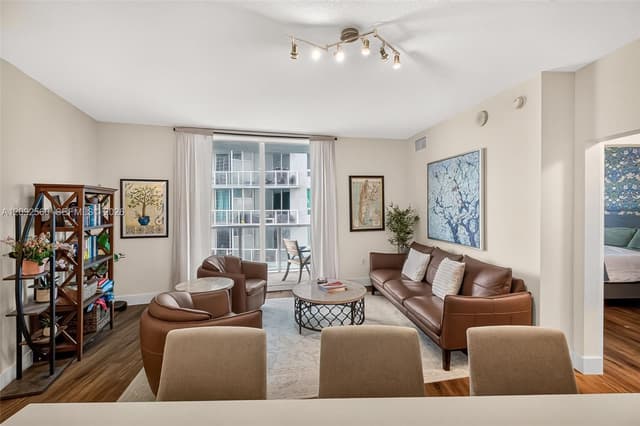 1900 N Bayshore Dr # 2717, Miami FL 33132 - Miami, FL - Photo 2