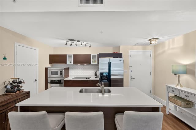 1900 N Bayshore Dr # 2717, Miami FL 33132 - Miami, FL - Photo 7