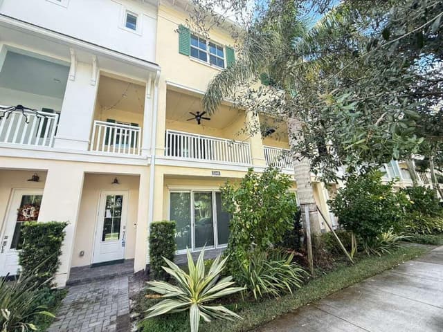5348 Sagan Lane, Palm Beach Gardens FL 33418 - Palm Beach Gardens, FL - Photo 5