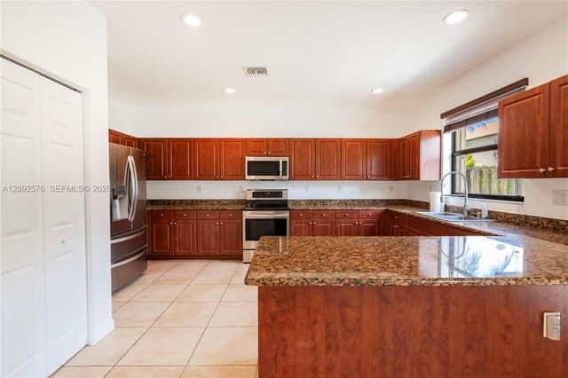 24124 SW 113th Path, Homestead FL 33032 - Homestead, FL - Photo 3
