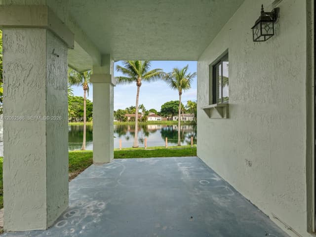 22101 SW 100th Pl, Cutler Bay FL 33190 - Cutler Bay, FL - Photo 7