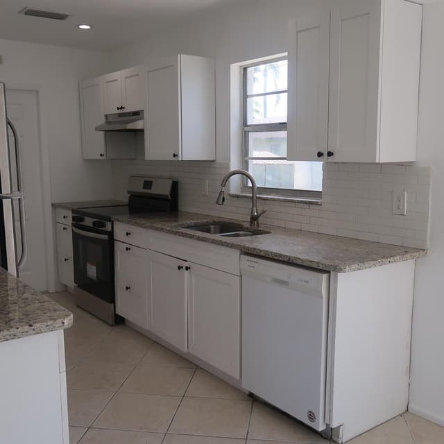 9052 MELODY Road, Lake Worth FL 33467 - Lake Worth, FL - Photo 5