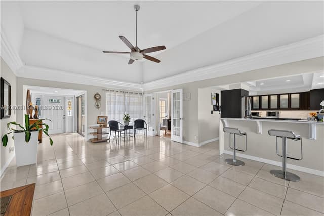 5405 Bayberry Ln, Tamarac FL 33319 - Tamarac, FL - Photo 4