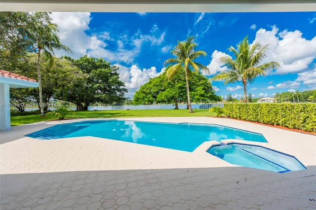 1201 Bristol Ave, Davie FL 33325 - Davie, FL - Photo 3