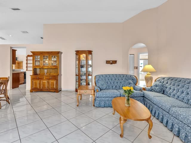 12535 SW 7th Place, Davie FL 33325 - Davie, FL - Photo 6
