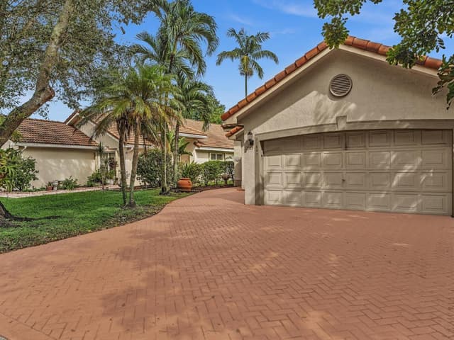 12535 SW 7th Place, Davie FL 33325 - Davie, FL - Photo 3