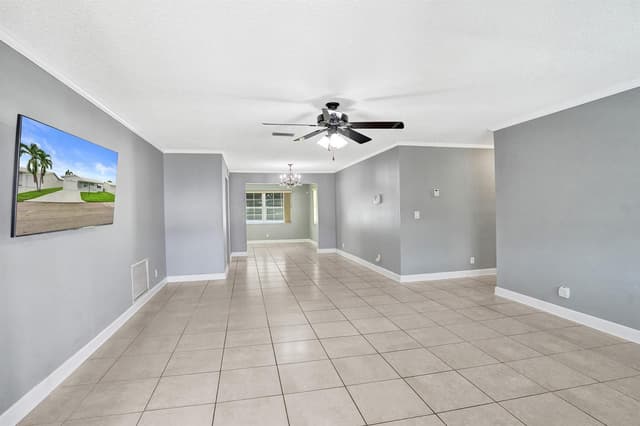 1013 SW 15th Street, Boynton Beach FL 33426 - Boynton Beach, FL - Photo 5