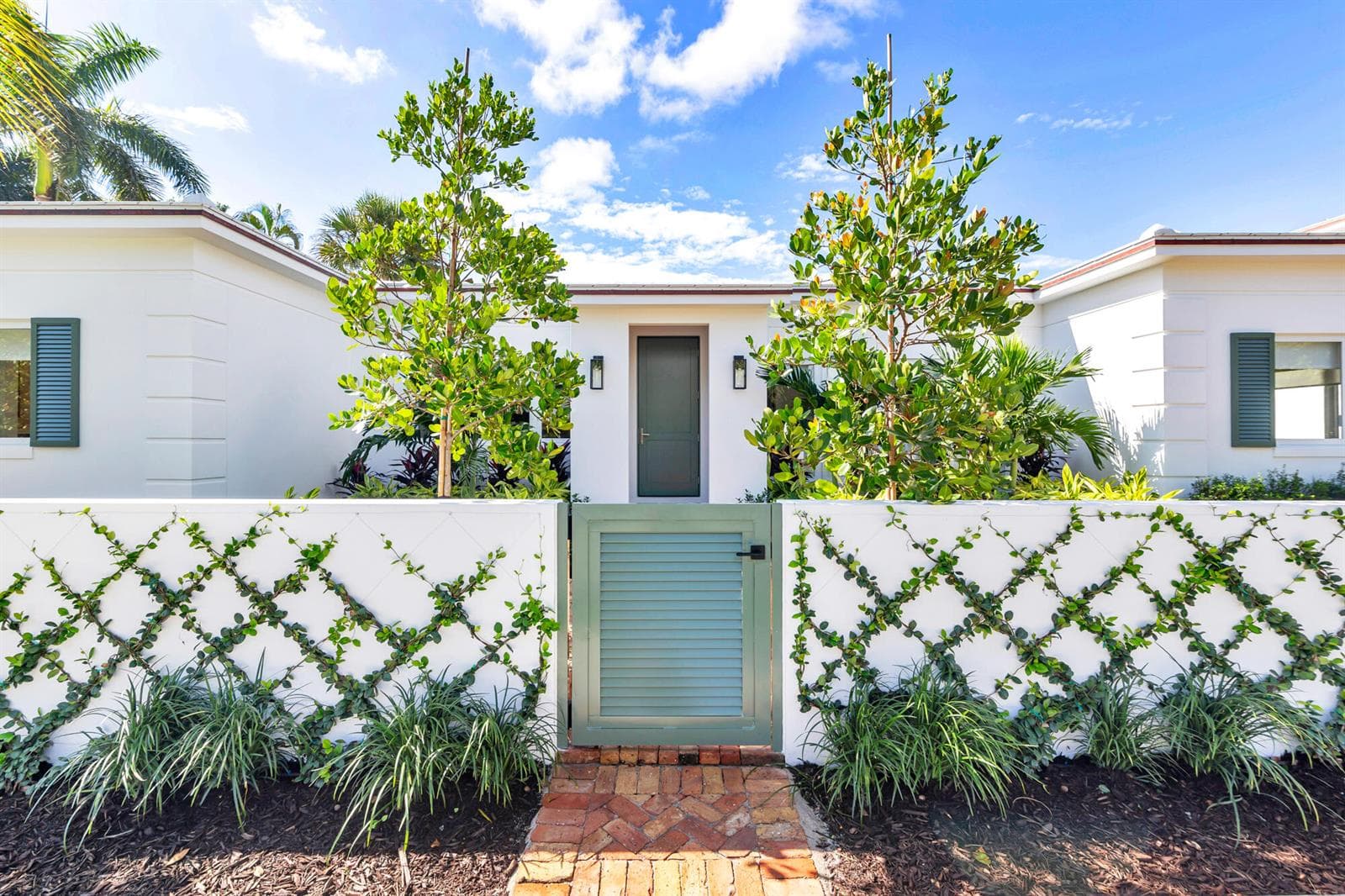 110 Greenwood Drive, West Palm Beach FL 33405 - West Palm Beach, FL - Photo 1