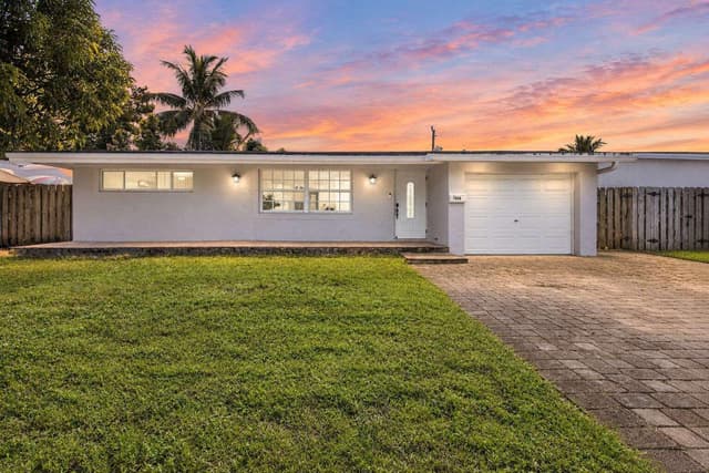 7640 SUNSET STRIP, Sunrise FL 33322 - Sunrise, FL - Photo 2