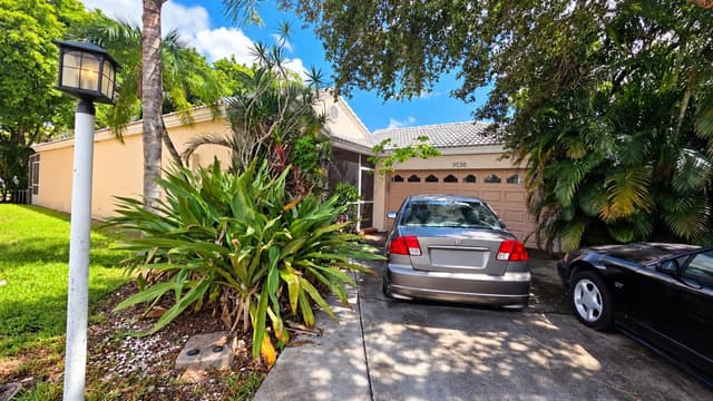 9538 NW 8th Circle, Plantation FL 33324 - Plantation, FL - Photo 2