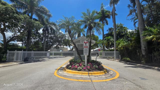 9538 NW 8th Circle, Plantation FL 33324 - Plantation, FL - Photo 3