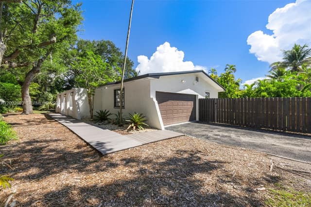 15545 SW 78th Pl, Palmetto Bay FL 33157 - Palmetto Bay, FL - Photo 5