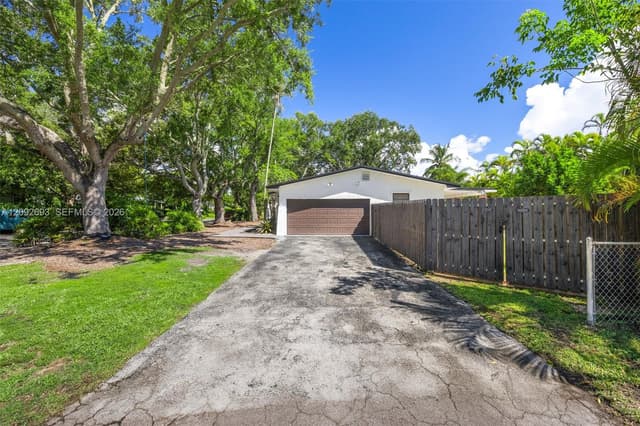 15545 SW 78th Pl, Palmetto Bay FL 33157 - Palmetto Bay, FL - Photo 4
