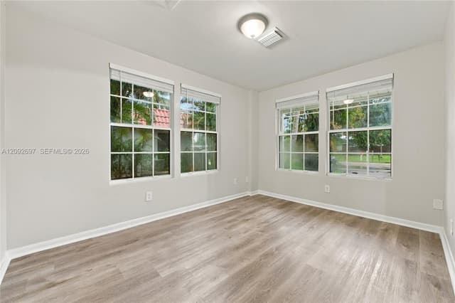 49 W Mango Rd, Lake Worth FL 33467 - Lake Worth, FL - Photo 7