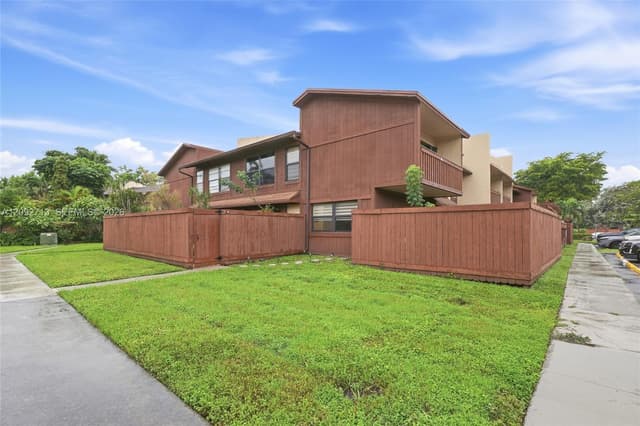 6554 SW 114th Pl # B74, Miami FL 33173 - Miami, FL - Photo 2