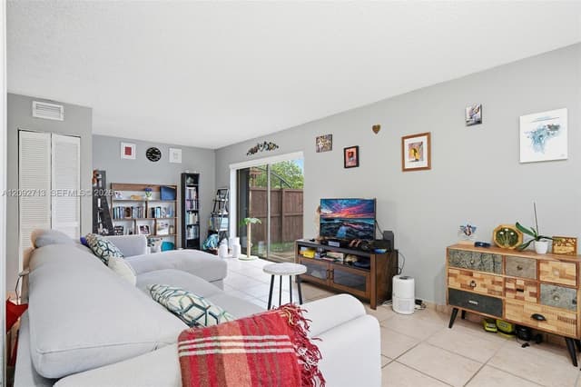 6554 SW 114th Pl # B74, Miami FL 33173 - Miami, FL - Photo 5