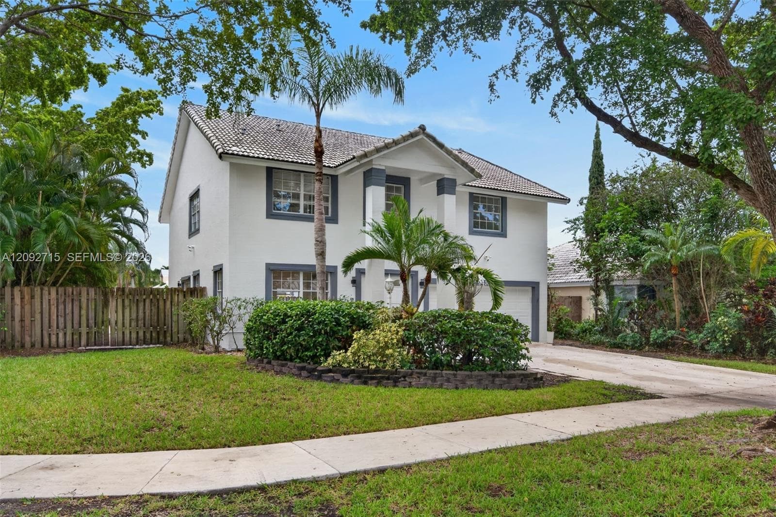 9410 SW 212th Ter, Cutler Bay FL 33189 - Cutler Bay, FL - Photo 1