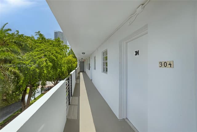 631 Jefferson Ave # 304, Miami Beach FL 33139 - Miami Beach, FL - Photo 2