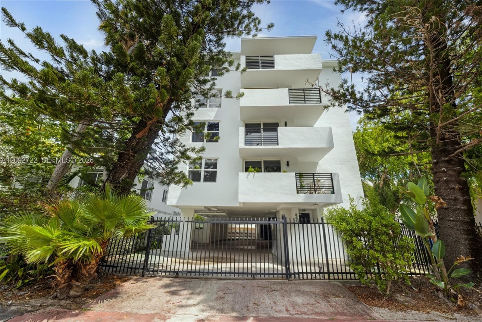 631 Jefferson Ave # 304, Miami Beach FL 33139 - Miami Beach, FL - Photo 1
