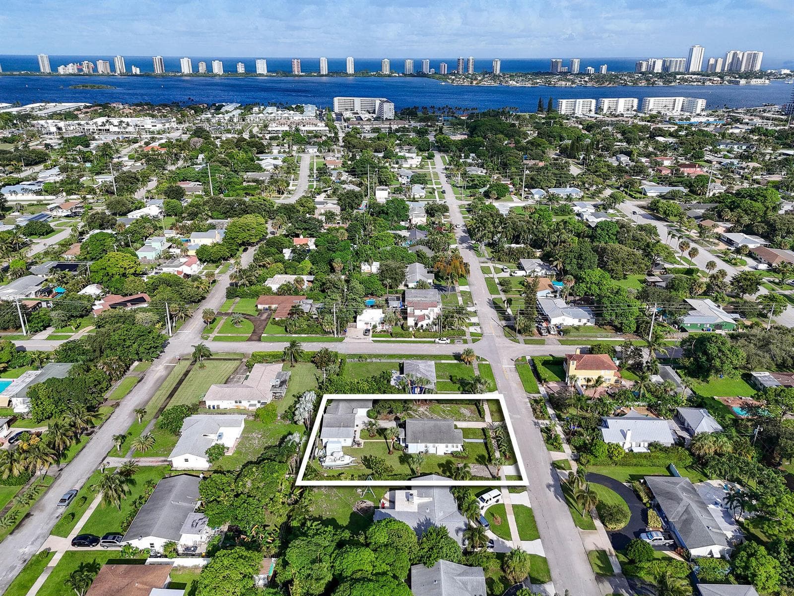 415 Greenbriar Drive, West Palm Beach FL 33403 - West Palm Beach, FL - Photo 1