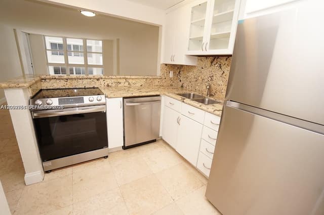 1228 West Ave # 513, Miami Beach FL 33139 - Miami Beach, FL - Photo 2
