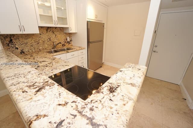 1228 West Ave # 513, Miami Beach FL 33139 - Miami Beach, FL - Photo 3