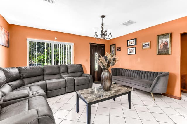 146 SE 5TH Avenue, Boynton Beach FL 33435 - Boynton Beach, FL - Photo 5