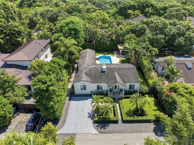 7215 SW 54th Ct, Miami FL 33143 - Miami, FL - Photo 2